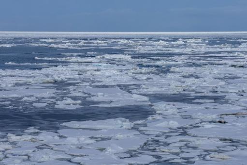 流氷が漂うオホーツク海 流氷が漂うオホーツク海 流氷,知床,北海道の写真素材
