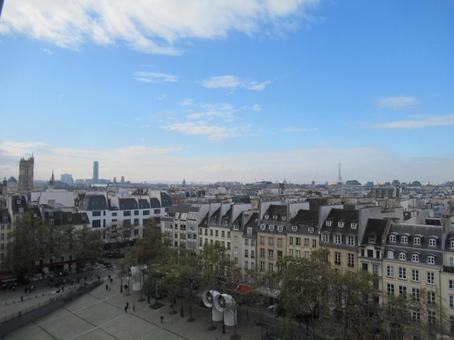 フランスのパリ(エッフェル塔方向)の風景 フランスのパリ(エッフェル塔方向)の風景 パリ中心部,展望,風景の写真素材