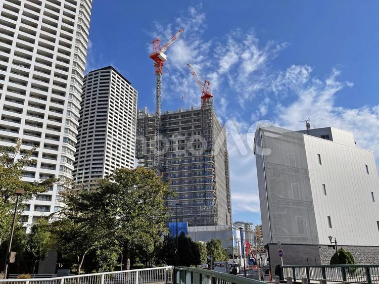 西新宿2023：ビル建設現場 建設,建築,工事の写真素材