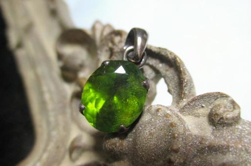 ベズビアナイト ベズビアナイト,ペンダントヘッド,天然石の写真素材