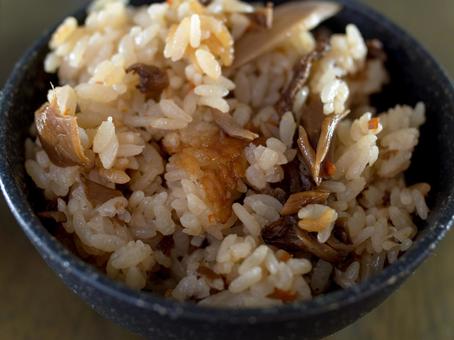 舞茸ごはん 炊き込みご飯 舞茸ごはん,炊き込みご飯,舞茸の写真素材