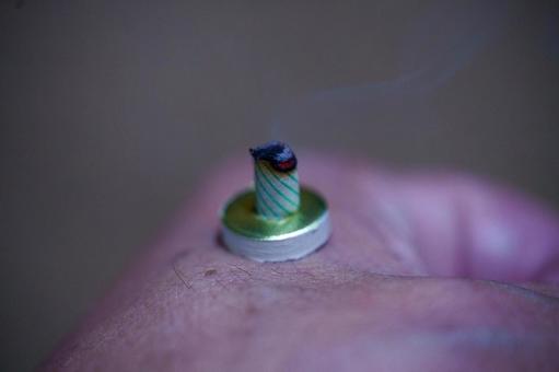 ツボへのお灸で体調を整える ツボへのお灸で体調を整えるの写真