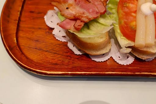Morning sandwiches at Osaka coffee shops, JPG