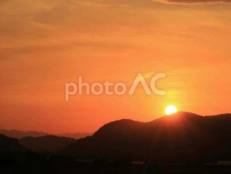 夕暮れ 夕焼け,夕暮れ,日暮れの写真素材