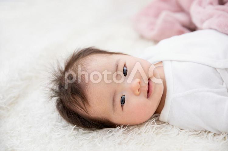 赤ちゃんのイメージ 赤ちゃん,赤ん坊,笑顔の写真素材