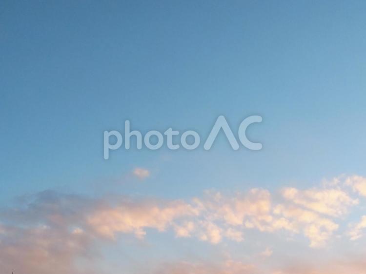 夕暮れの空 空,天気,自然の写真素材