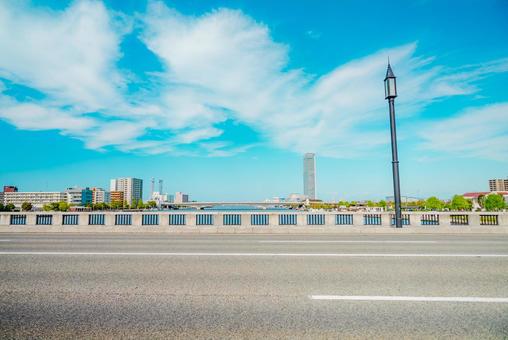 【新潟】新潟駅周辺の街並み 萬代橋 【新潟】新潟駅周辺の街並み 萬代橋の写真