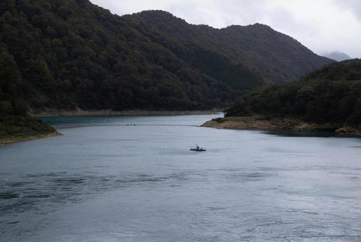 ダム ダムの写真