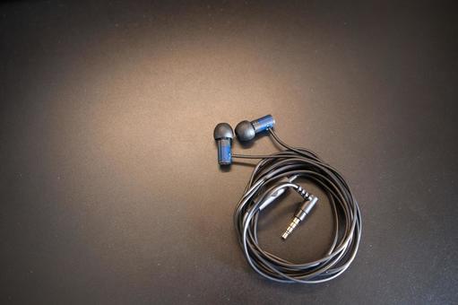 イヤホン イヤホン,音楽,有線イヤホンの写真素材