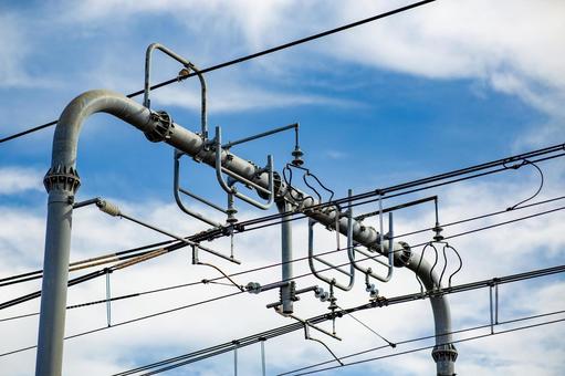 秋空と架線 架線,秋空,青空の写真素材