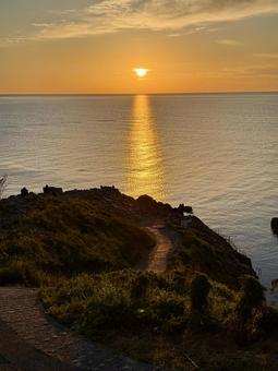 The Sea of Japan and cliffs seen from Tojinbo in Fukui Prefecture in the evening, JPG