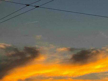 不思議な色の空 不思議な色の空の写真