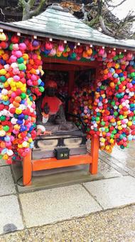 八坂庚申堂 八坂庚申堂,くくり猿,カラフルの写真素材