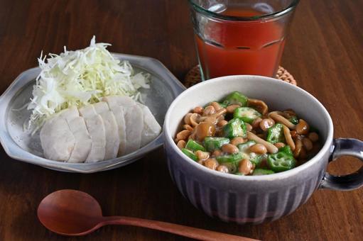 ダイエット朝食(ネバネバ三色ご飯) ダイエット朝食(ネバネバ三色ご飯) ダイエット,朝食,朝ご飯の写真素材