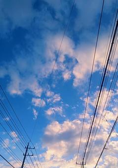 空と電線 空と電線の写真