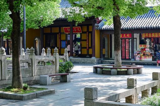 蘇州・玄妙観(観前街) 蘇州・玄妙観(観前街) 蘇州,玄妙観,道教の写真素材