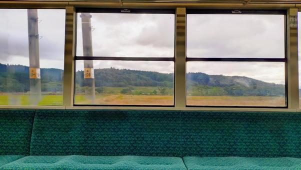 ローカル線の車内02 鉄道,車内,座席の写真素材