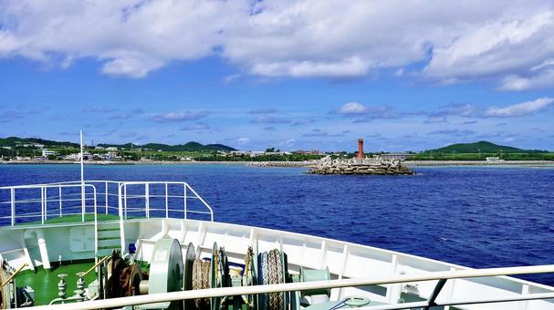 The port of Izena Island, Okinawa Prefecture, seen from the ferry, JPG