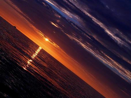 太陽と空 太陽と空の写真