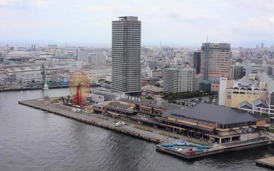 賑やかなターミナル 高浜旅客ターミナル,街並み,風景の写真素材