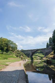 熊本県　夏の通潤橋 橋,レンガ橋,熊本県の写真素材