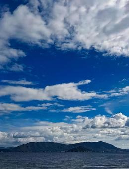 宮島から見る瀬戸内海の風景の写真