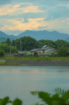 夏の夕暮れ 夏,夏空,綺麗の写真素材