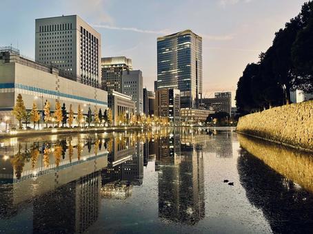 馬場先門から望む夕方日比谷の摩天楼群2 東京,日比谷,大丸有の写真素材