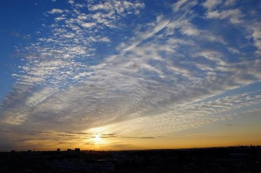 日の出　Sunrise 日の出,朝焼け,夜明けの写真素材