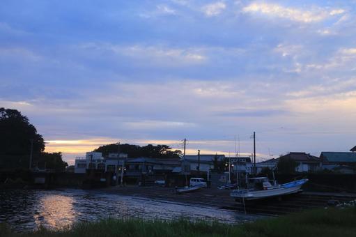 仁科港から見た美しい夕景 仁科港から見た美しい夕景 夕景,美しい,仁科港の写真素材