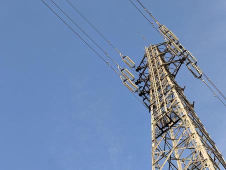 見上げた鉄塔 鉄塔,送電線用,送電線の写真素材