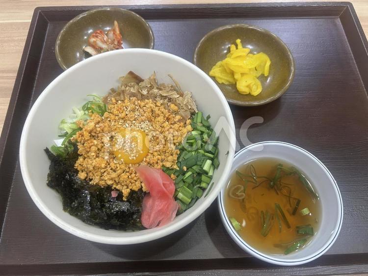 韓国風　まぜそば 混ぜそば,そば,ランチの写真素材