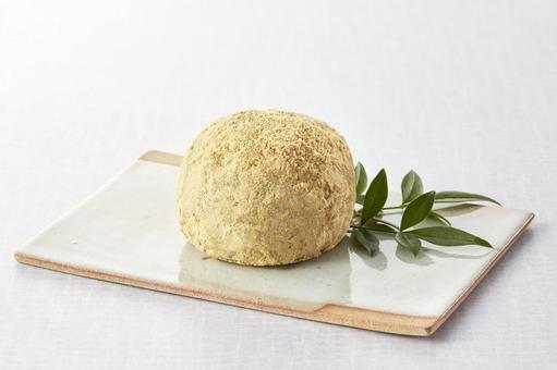 きな粉のおはぎ きな粉のおはぎの写真