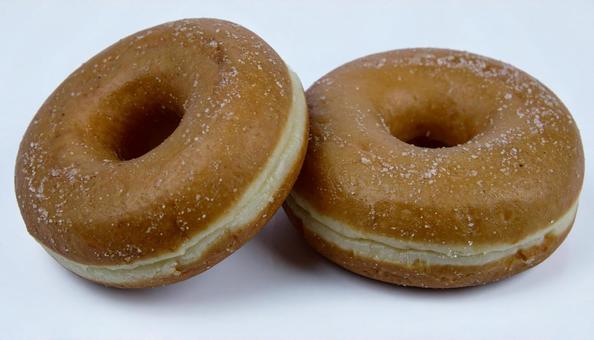 ドーナツ二つの写真