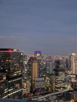 大阪駅周辺の夜景 大阪駅周辺の夜景 大阪,夜景,大阪駅周辺の写真素材