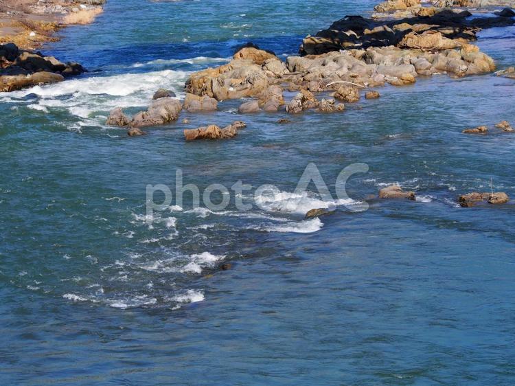石川県手取川の古い橋 川,水,川の流れの写真素材