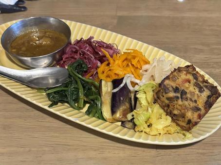 ランチの前菜盛り合わせ ランチの前菜盛り合わせ 野菜,前菜,デリの写真素材