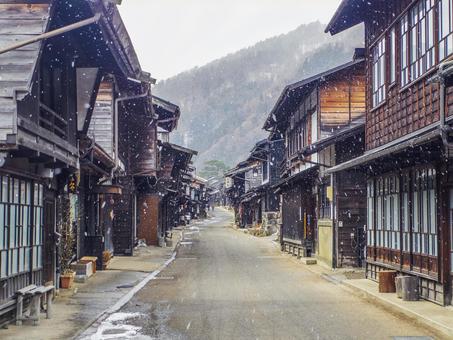 【長野県】塩尻市・中山道 奈良井宿 【長野県】塩尻市・中山道 奈良井宿 奈良井宿,中山道,重要伝統的建造物群保存地区の写真素材