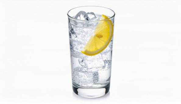 炭酸水 レモンと氷入り 炭酸水 レモンと氷入りの写真