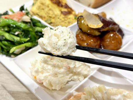 バイキングのポテトサラダ ポテトサラダ,マッシュポテト,ジャガイモの写真素材