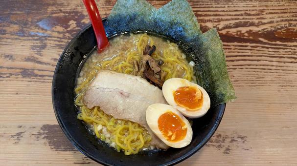 金沢のとんこつ醤油ラーメン 金沢のとんこつ醤油ラーメン ラーメン,醤油ラーメン,大盛の写真素材