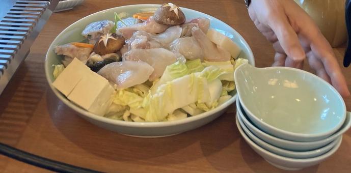 取り皿とクエ鍋 クエ,鍋,豆腐の写真素材