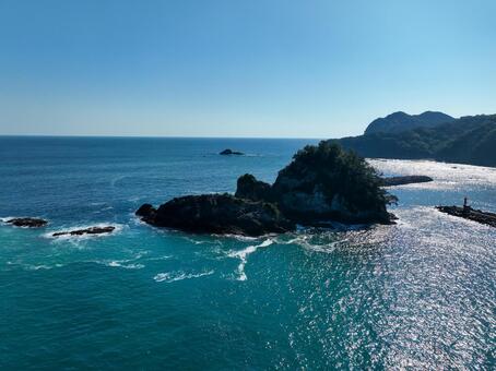 徳島県美波町　立島 立岩,島,岩石の写真素材