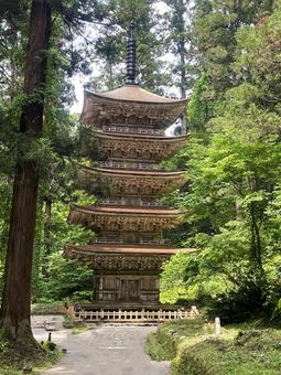 瀧水寺の五重塔 瀧水寺の五重塔 五重塔,羽黒山,山形の写真素材