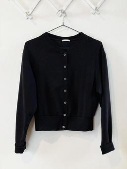 黒のカーディガン 黒のカーディガン 黒,前あき,ファスナーの写真素材