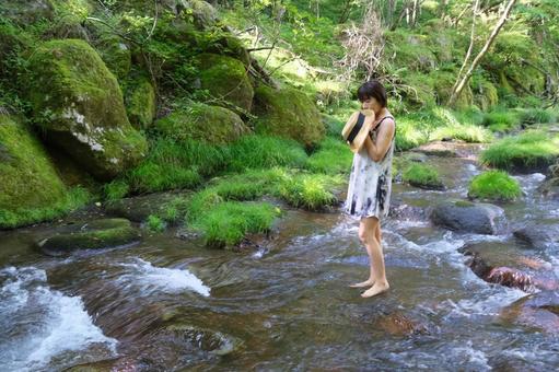 水遊び 水遊び 水遊び,河,渓流の写真素材