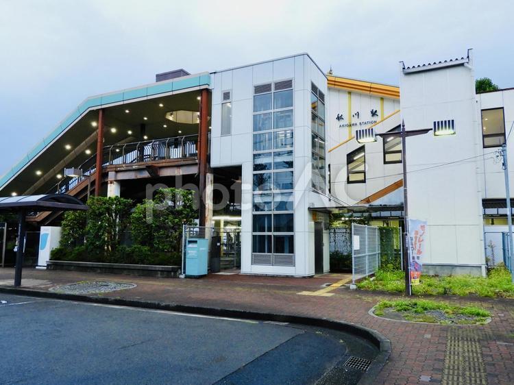 JR五日市線秋川駅舎 秋川駅,あきる野市,五日市線の写真素材