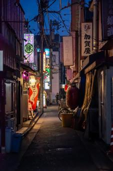 北千住の路地裏 北千住の路地裏 北千住,路地裏,路地の写真素材