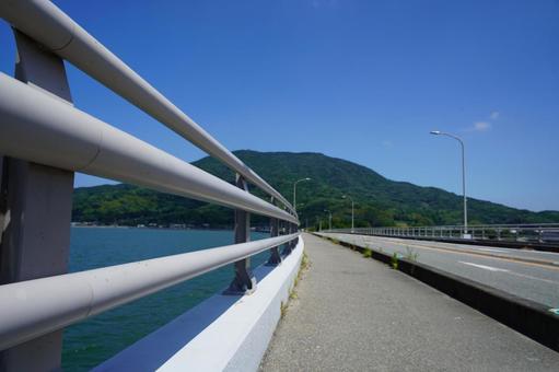 福岡 糸島海沿いのガードレール8 福岡 糸島海沿いのガードレール8 海,海辺,ガードレールの写真素材
