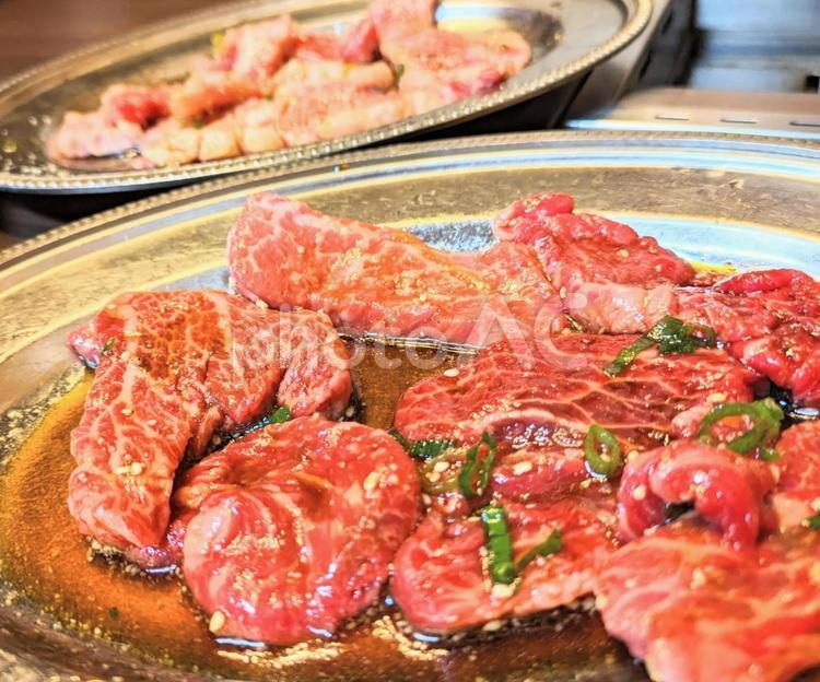 牛ロースと牛カルビ　１人前　１ 牛ロース,牛カルビ,ロースの写真素材